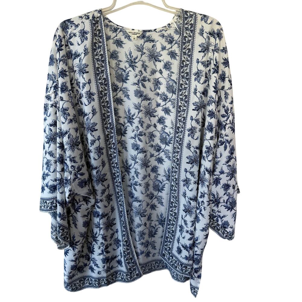 Max Studio blue and white floral print kimono-style jacket Size 3X